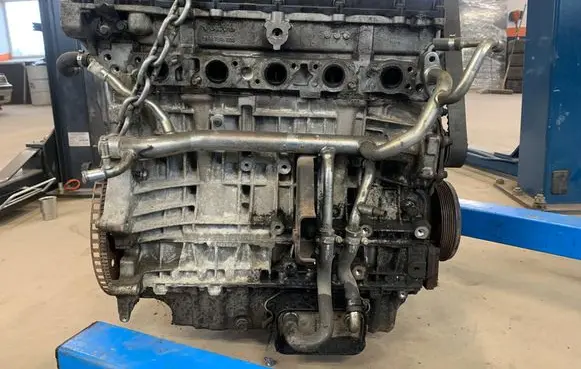 Volvo XC70 Engine D5244T 6901026 30777889