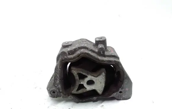 Engine mount bracket
