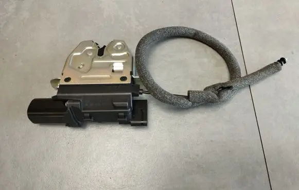 Mercedes-Benz S W222 Tailgate/trunk/boot lock/catch/latch A2317500085