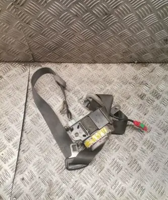 Mitsubishi Pajero Front seatbelt tkab2en233