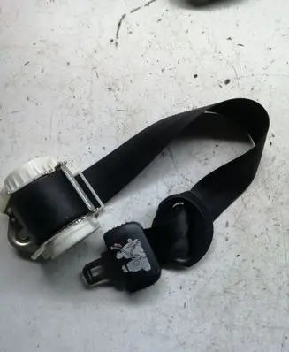 Volkswagen Touran I Third row seat belt 33029132F