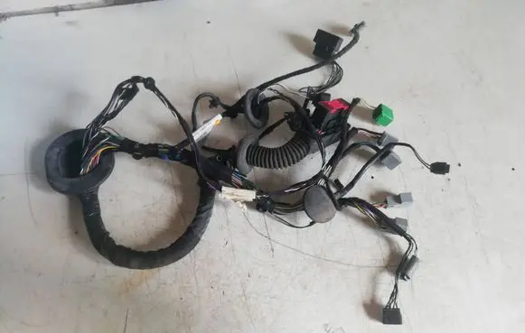 Land Rover Range Rover Sport L320 Front door wiring loom 8H3214631EA