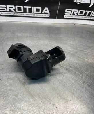 Mercedes-Benz E W211 EGR valve A642140