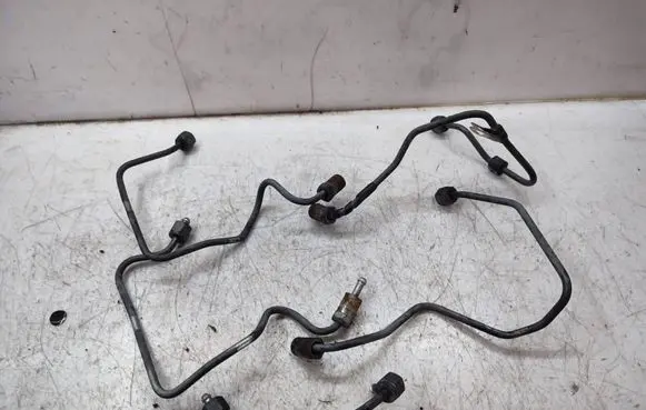 Toyota Land Cruiser (J120) Fuel line pipe 