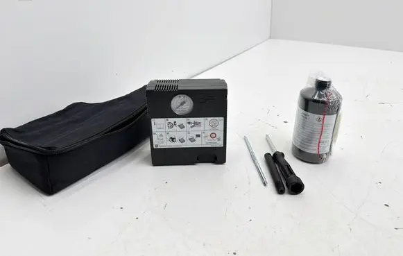 Audi Q2 - Tool set 5N0012615F