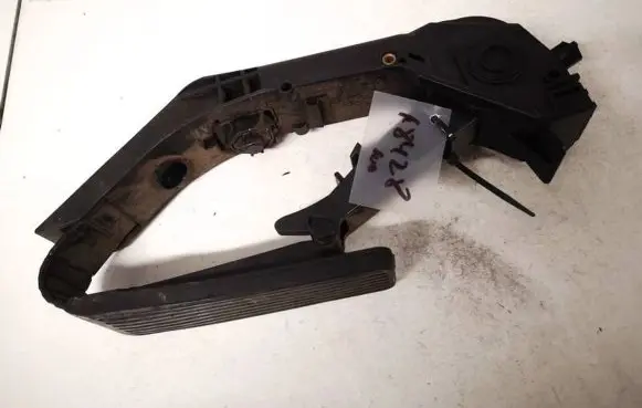 Mercedes-Benz CLS C219 Accelerator throttle pedal 91719