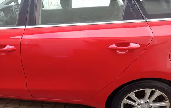 KIA Ceed Rear door