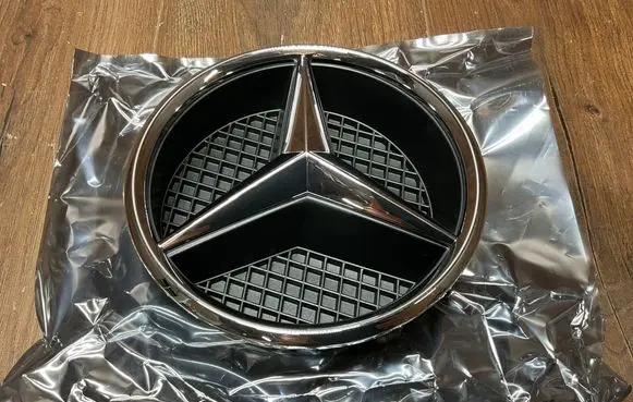 Mercedes-Benz A W176 Manufacturer badge logo/emblem A0008880060