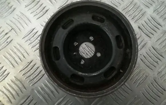 Audi A4 S4 B5 8D Crankshaft pulley 058105251e