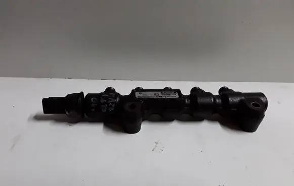 Mazda 3 I Fuel main line pipe 9654592680