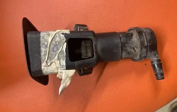 Toyota Corolla E120 E130 Headlight washer spray nozzle