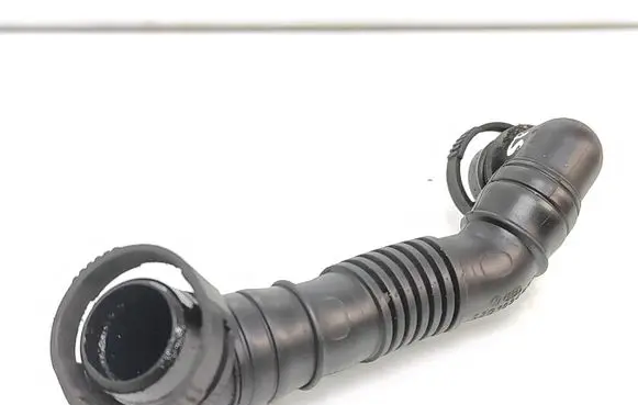 Volkswagen Touran I Breather hose/pipe 03G103493D VCD446232