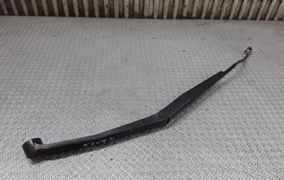 Toyota Avensis Verso Front wiper blade arm