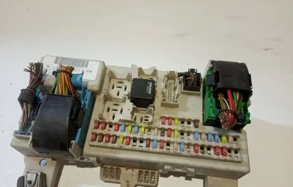 Ford Focus Fuse box set 4M5T14A073BG 519098602 00016163