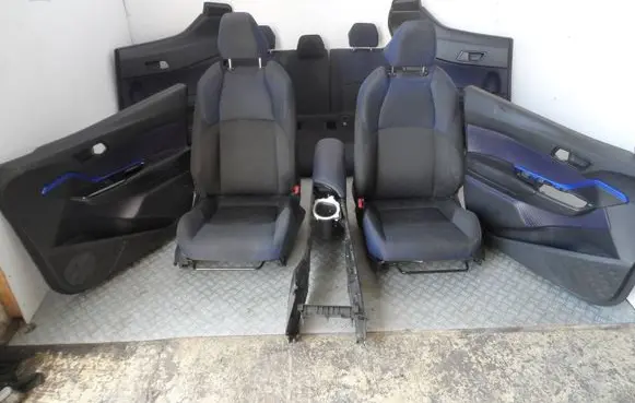 Toyota C-HR I Seat and door cards trim set 