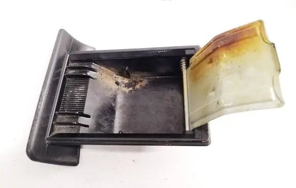 Nissan Micra Car ashtray 688004F210