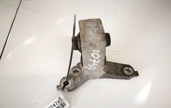 Subaru Outback Engine mount bracket 1f1297
