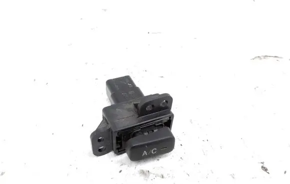Toyota Hilux (AN10, AN20, AN30) Air conditioning (A/C) switch 153984