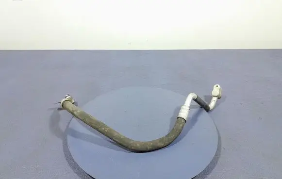 Audi A4 S4 B8 8K Air conditioning (A/C) pipe/hose 8T0260701C