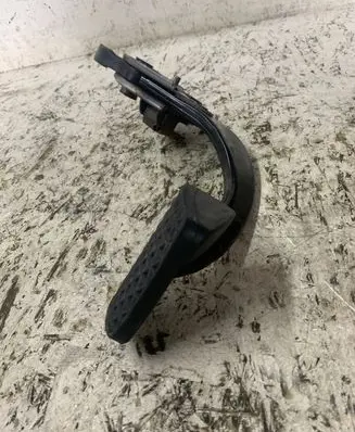 Opel Astra K Brake pedal a0390