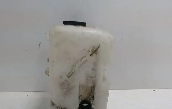 KIA Carnival Windshield washer fluid reservoir/tank