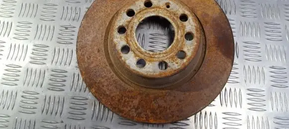Volkswagen PASSAT B6 Rear brake disc