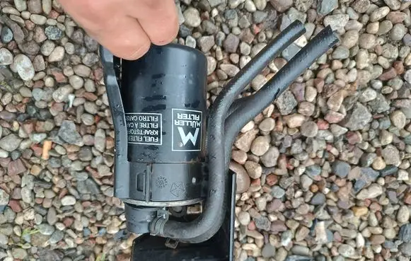 Dodge Caliber Fuel filter 05085376AD