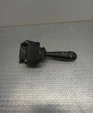 Dacia Dokker Wiper control stalk E10670223 681727472R