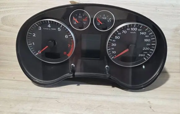 Audi A3 S3 8P Speedometer (instrument cluster) 8P0920930NX D1003500002