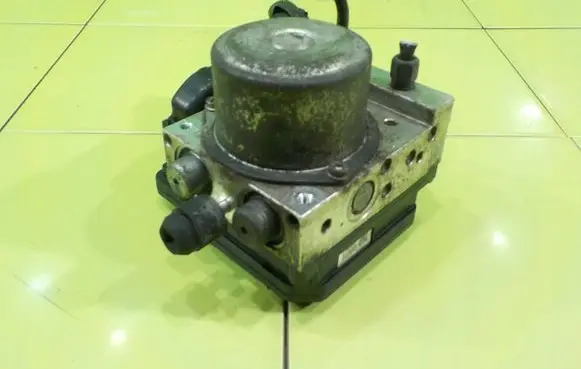 Nissan Juke I F15 ABS Pump 476601KD0A
