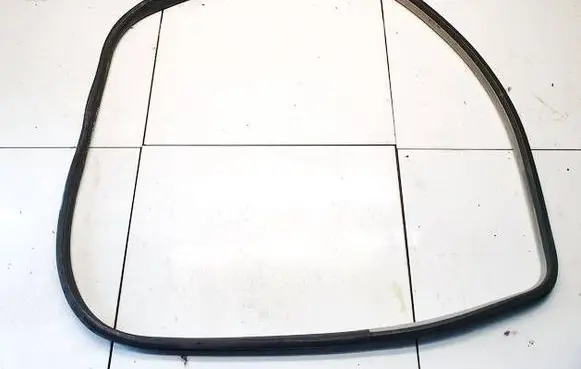 Opel Astra H Rubber seal front coupe door