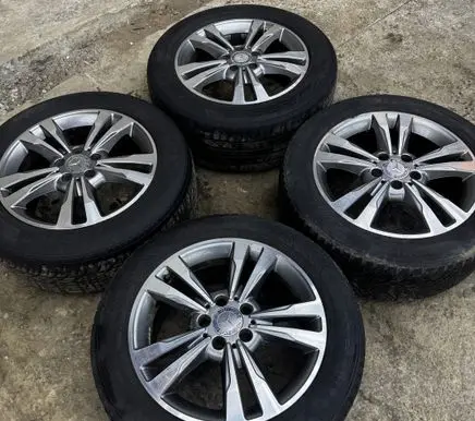Mercedes-Benz E W212 R17 alloy rim A2124015602