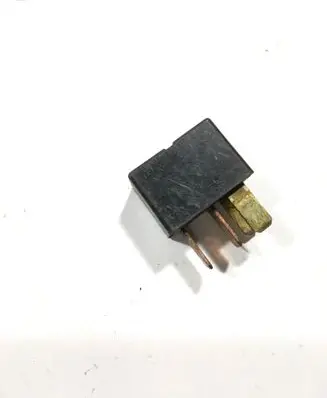 Mitsubishi Outlander Other relay ACV31212 MR588567