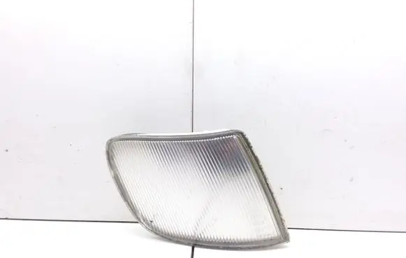 Volkswagen PASSAT B3 Front reflector 3A0941068
