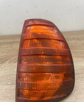 Mercedes-Benz 200 300 W123 Front indicator light 32739R6