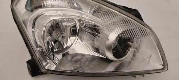 Nissan Qashqai Headlight/headlamp 26010JD01A 00304780 1LF23804214
