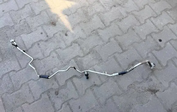 Jaguar XF X250 Air conditioning (A/C) pipe/hose 9X2319N648BB 9X2319N648