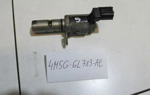 Ford Focus Camshaft position sensor 4M5G6L713AE