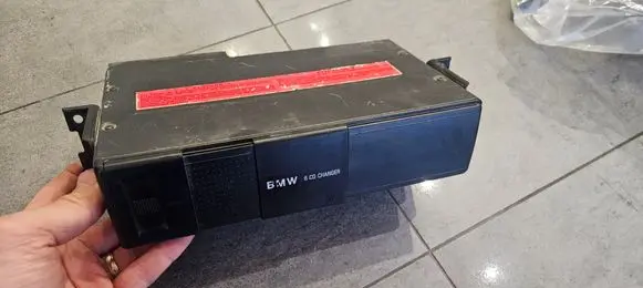 CD/DVD changer