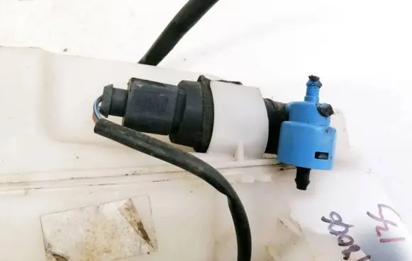 Audi A6 S6 C6 4F Windscreen/windshield washer pump