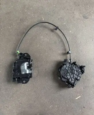 BMW 5 F10 F11 Tailgate lock latch 5B539E49466969