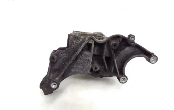 Audi Q7 4L Power steering pump mounting bracket 059145169AC