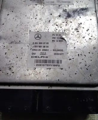 Mercedes-Benz Sprinter W906 Engine control unit/module A6519000700 A6519010600