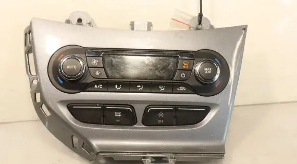 Ford Focus Interior fan control switch 