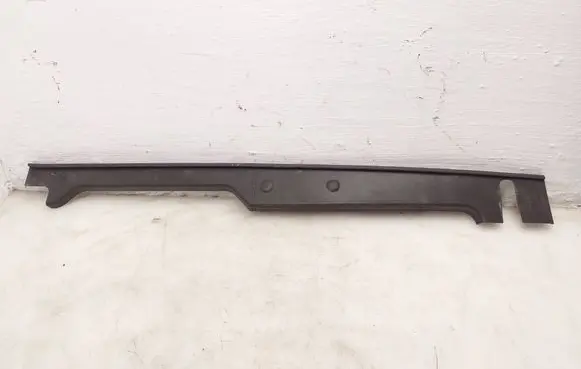 Audi A5 Fender end trim 8W6820581G