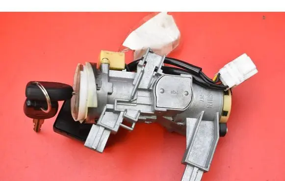 Mitsubishi Outlander Ignition lock