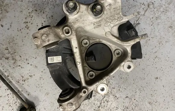 KIA Sportage Rear wheel hub 55271R2000 52716N7100