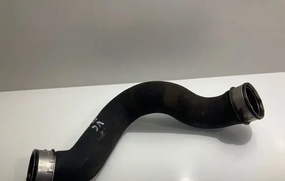 Mercedes-Benz CLS C219 Intercooler hose/pipe