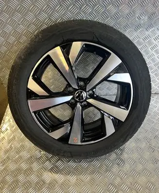 Volkswagen Taigo R17 alloy rim 2G7601025B
