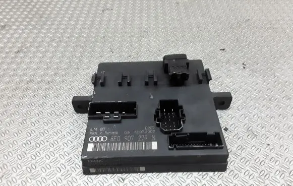 Audi A4 S4 B7 8E 8H Comfort/convenience module 8E0907279N